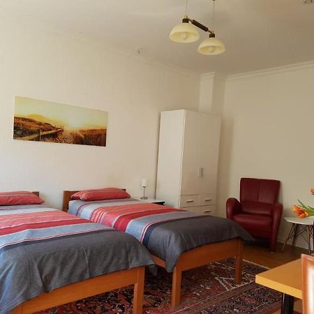 Ferienwohnung Im Zentrum Hannover City, Ruhig, Hbf- Naehe, Freie Oeffentliche Parkplaetze 外观 照片
